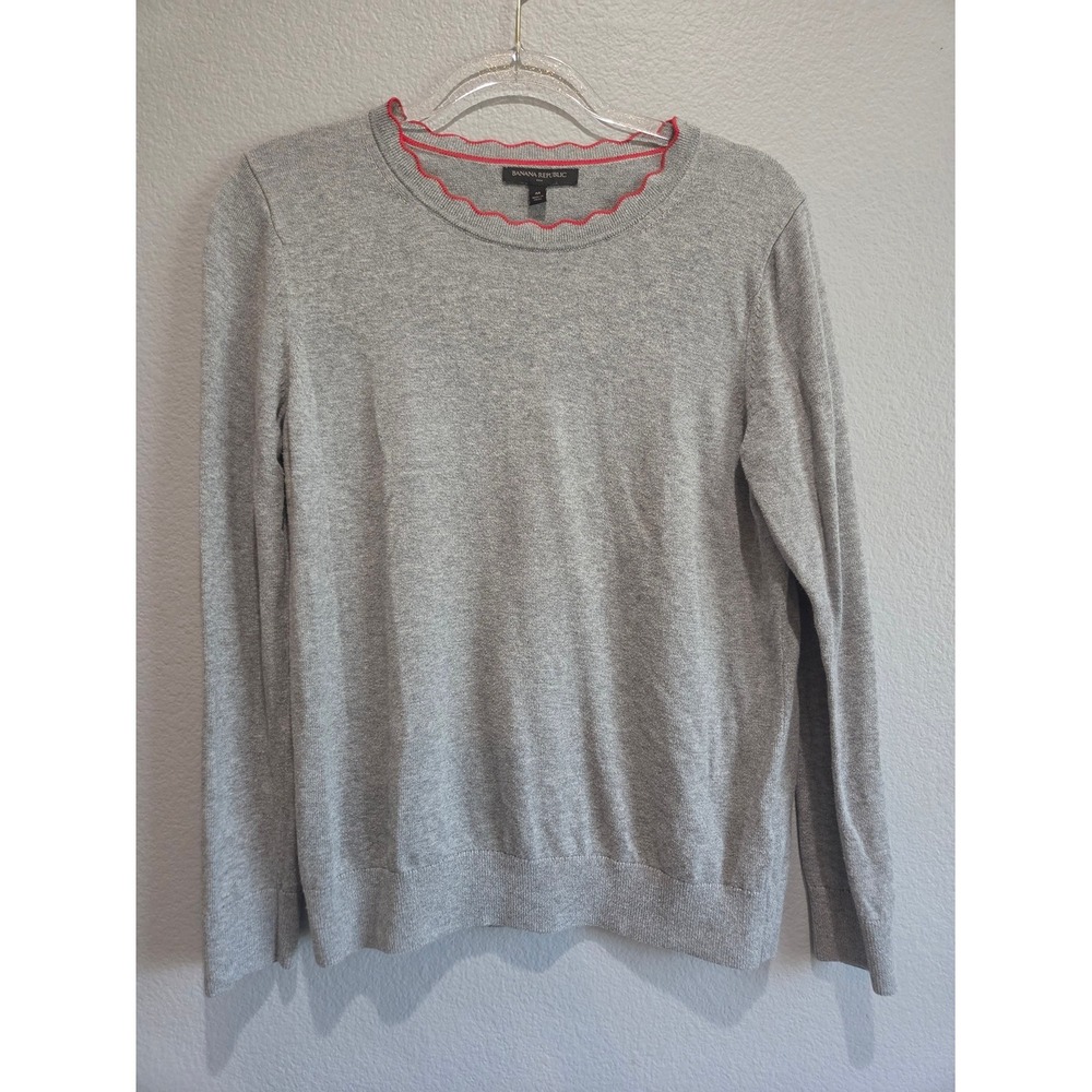 Banana Republic Sweater Womens M Gray Red Scalloped Trim Cotton Blend Excellent